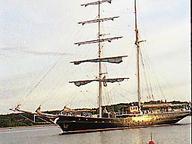 Segelfartyg anländer till Kieler Woche
